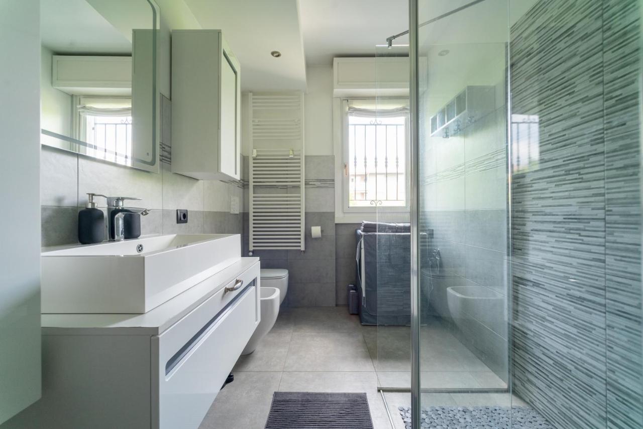 Oasis Luxury - A.C/Terrace/2Bedrooms Бергамо Экстерьер фото