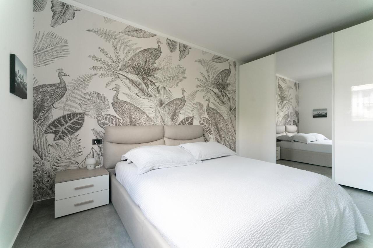 Oasis Luxury - A.C/Terrace/2Bedrooms Бергамо Экстерьер фото